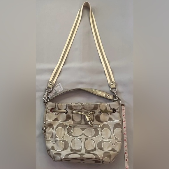 Coach Signature Cream Ivory Duffle Hobo Shoulder Bag Purse Women’s‎ - Picture 1 of 12